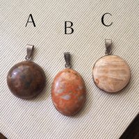 Vintage pendants | Semi-precious stone pendants | Simple stone pendants | Vintage jewelry | Silver and stone pendants