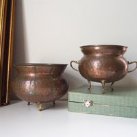 Set of two vintage copper planters | Mismatched copper planters | Round copper planters | Vintage planters with handles