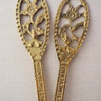 Vintage salad servers | Brass salad servers | Vintage serving utensils | Vintage brass salad servers | Brass serving utensils