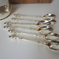 Vintage teaspoon set with swan holder | Vintage silver plated spoons | Silver plated spoons with spoon holder | Swan spoon holder