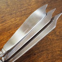 Vintage cake knives | Vintage silver tone cake knives  | Stainless steel cake knives | Ornate cake servers | Mismatched cake knives