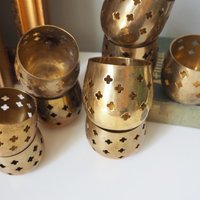 Set of nine vintage tealight candle holders | Brass tealight candleholders | Vintage brass votive candleholders | Brass tealight holders