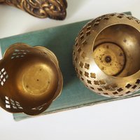 Set of two vintage tealight candle holders | Brass tealight candleholders | Vintage brass votive candleholders | Mismatched tealight holders