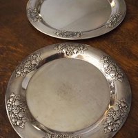 Set of two small vintage alpacca silver trays | Matching small silver trays | Vintage alpacca silver plates | Set of two vintage plates