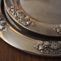 Set of two small vintage alpacca silver trays | Matching small silver trays | Vintage alpacca silver plates | Set of two vintage plates