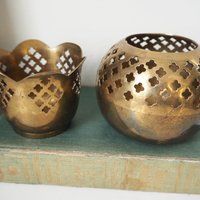 Set of two vintage tealight candle holders | Brass tealight candleholders | Vintage brass votive candleholders | Mismatched tealight holders
