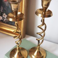 Set of two vintage candlestick holders | Brass candlestick holders | Barley twist brass candlestick holders | Twisted candlestick holders