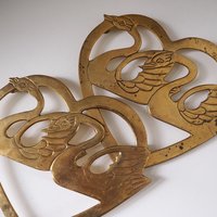 Vintage brass trivets | Set of two matching swan trivets | Heart shaped brass trivets | Brass trivets | Vintage kitchenware | Swan trivets
