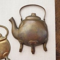 Vintage teapot wall hooks | Brass and copper wall hooks | Vintage teapot wall hooks | Kitchen wall hooks | Coffee pot wall hooks