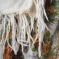 Vintage floral scarf | Large vintage wool scarf | Floral shawl with fringe | Vintage wool shawl | Retro floral scarf | Slavic floral scarf