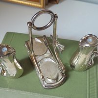 Vintage salt and pepper shakers | Swan salt and pepper shakers | Silver plated salt and pepper shakers | Salt and pepper shaker set