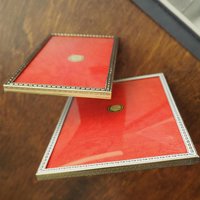 Vintage photo frames | Set of two vintage photo frames | Brass picture frames | Mismatched vintage frames | Made in Denmark
