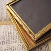 Set of two vintage brass photo frames | Brass photo frames 10x15 cm | Matching picture frames | Vintage brass picture frames