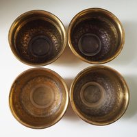 Set of four vintage planters | Small matching brass planters | Vintage brass planters | Round vintage planters | Vintage planters