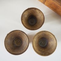Set of three vintage brass candlestick holders | Matching candlestick holders | Vintage brass candle holders | Vintage candle holder set