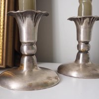 Set of two vintage candlestick holders | Silver plated candlestick holders | Simple silver tone candlestick holders | Vintage candle holders