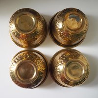 Set of four vintage planters | Small matching brass planters | Vintage brass planters | Round vintage planters | Vintage planters