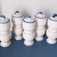 Set of five vintage ceramic spice jars | Blue Onion spice jars | Vintage ceramic spice jars | Blue and white spice jars | Made in Japan