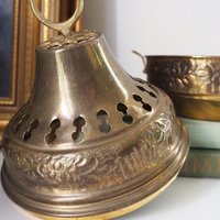 Vintage brass pomander | Vintage brass potpourri box | Large brass pomander | Brass home decor | Pierced brass box