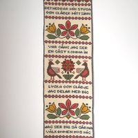 Vintage wall hanging | Scandinavian wall hanging | Swedish wall tapestry | Tvistsöm wall hanging | Wool embroidery | Welcome wall tapestry