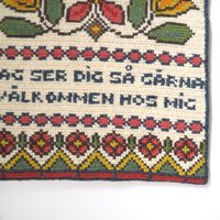 Vintage wall hanging | Scandinavian wall hanging | Swedish wall tapestry | Tvistsöm wall hanging | Wool embroidery | Welcome wall tapestry