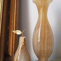 Vintage onyx marble home decor set | Onyx marble vase and pear | Vintage bud vase | Vintage single flower vase | Onyx marble home decor