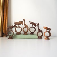 Vintage napkin rings | Set of six wooden napkin rings | Hand carved napkin rings | Set of six wooden animal napkin rings