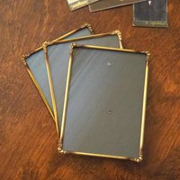 Set of three vintage brass photo frames | Brass photo frames 13x18 cm | Vintage brass picture frames | Vintage floral frames