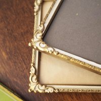 Set of two vintage photo frames | Set of two small matching vintage frames | Vintage brass picture frames | Brass and white frames