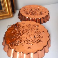 Set of two vintage copper baking molds | Vintage copper molds | Mismatched copper molds | Vintage baking molds | Vintage kitchen decor
