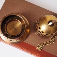 Vintage tealight candle holder | Vintage hanging lantern | Vintage heart votive candleholder | Hanging brass tealight holder