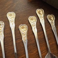 Set of six vintage teaspoons and a cake server | Hackmann Myrna | Vintage stainless steel teaspoons | Vintage teaspoons