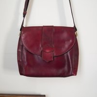 Vintage leather crossbody bag | Vintage leather bag | Burgundy leather bag | Vintage leather bag by Three Bags | Made in Finland