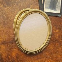 Set of two vintage picture frames | Oval photo frames | Vintage gold tone frames | Vintage photo frames