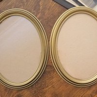 Set of two vintage picture frames | Oval photo frames | Vintage gold tone frames | Vintage photo frames