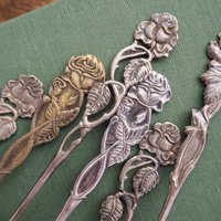 Set of six vintage teaspoons | Small silver plated teaspoons | Mismatched teaspoon set | Vintage rose teaspoons