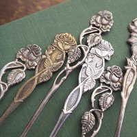 Set of six vintage teaspoons | Small silver plated teaspoons | Mismatched teaspoon set | Vintage rose teaspoons