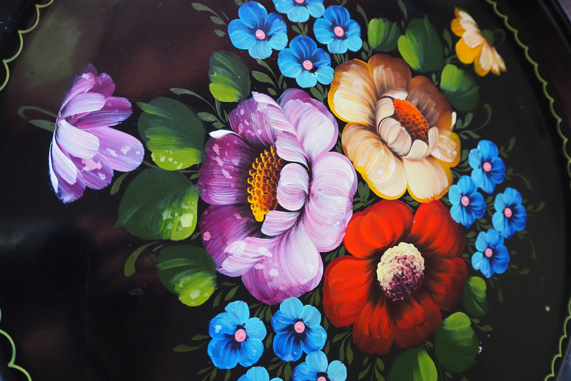Vintage floral metal tray | Large handpainted floral tray | Vintage Russian floral tray | Vintage Zhostovo tray