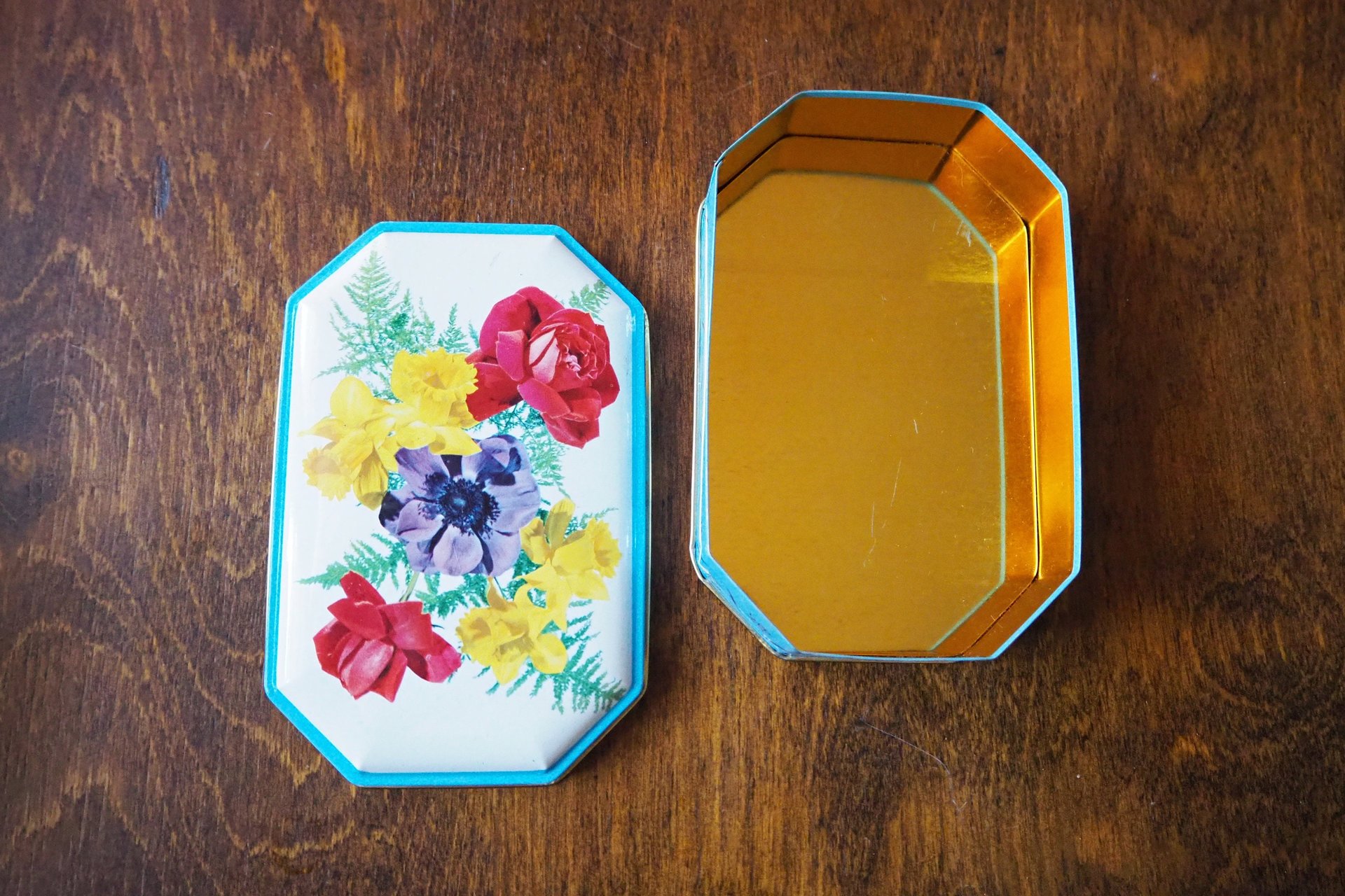 Vintage floral tin box | Floral tin box | Vintage storage box