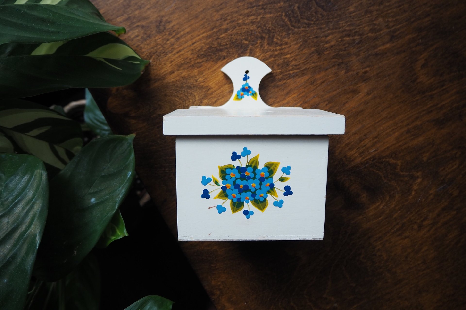 Vintage wooden salt container | Wooden salt box | Vintage salt box