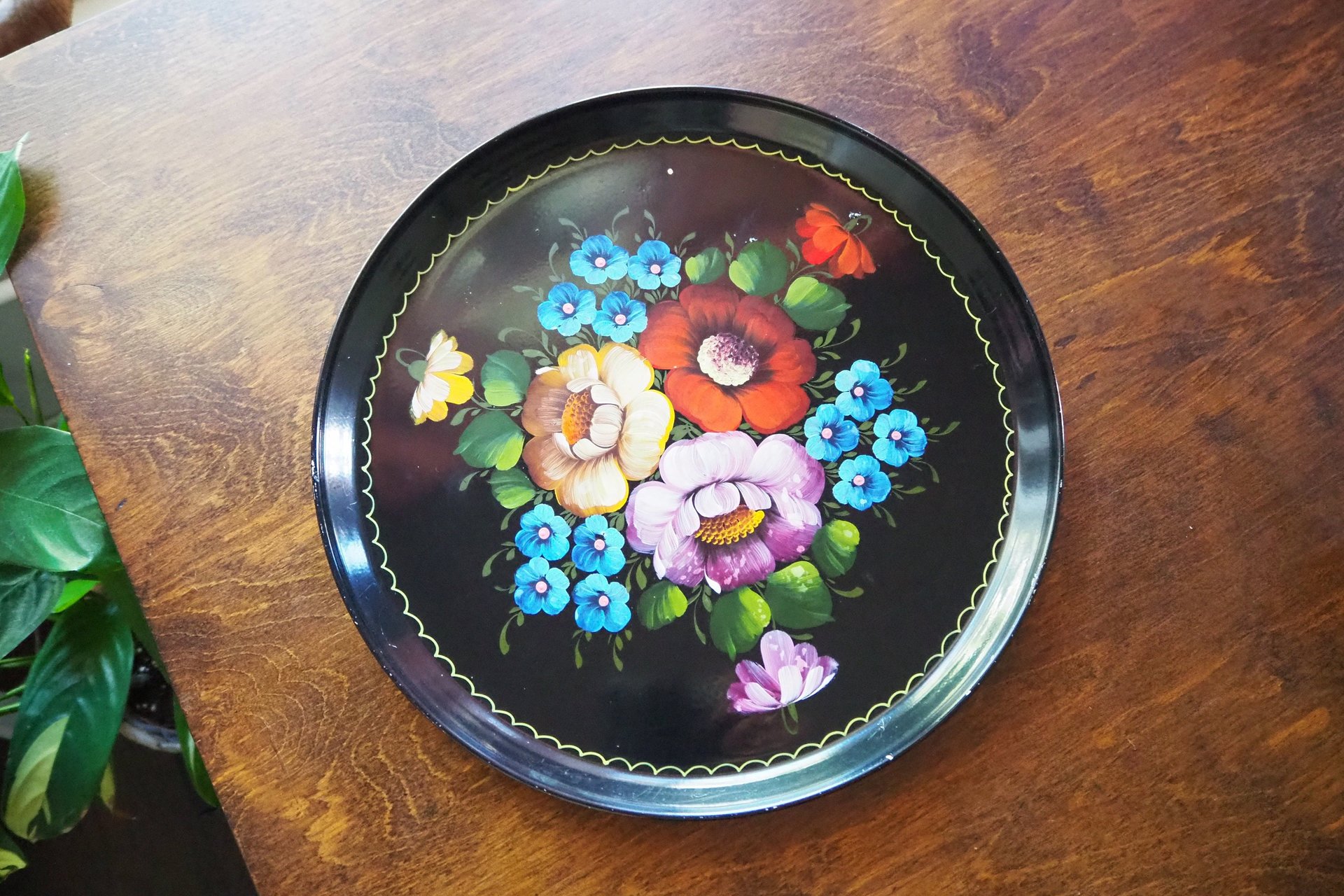 Vintage floral metal tray | Large handpainted floral tray | Vintage Russian floral tray | Vintage Zhostovo tray