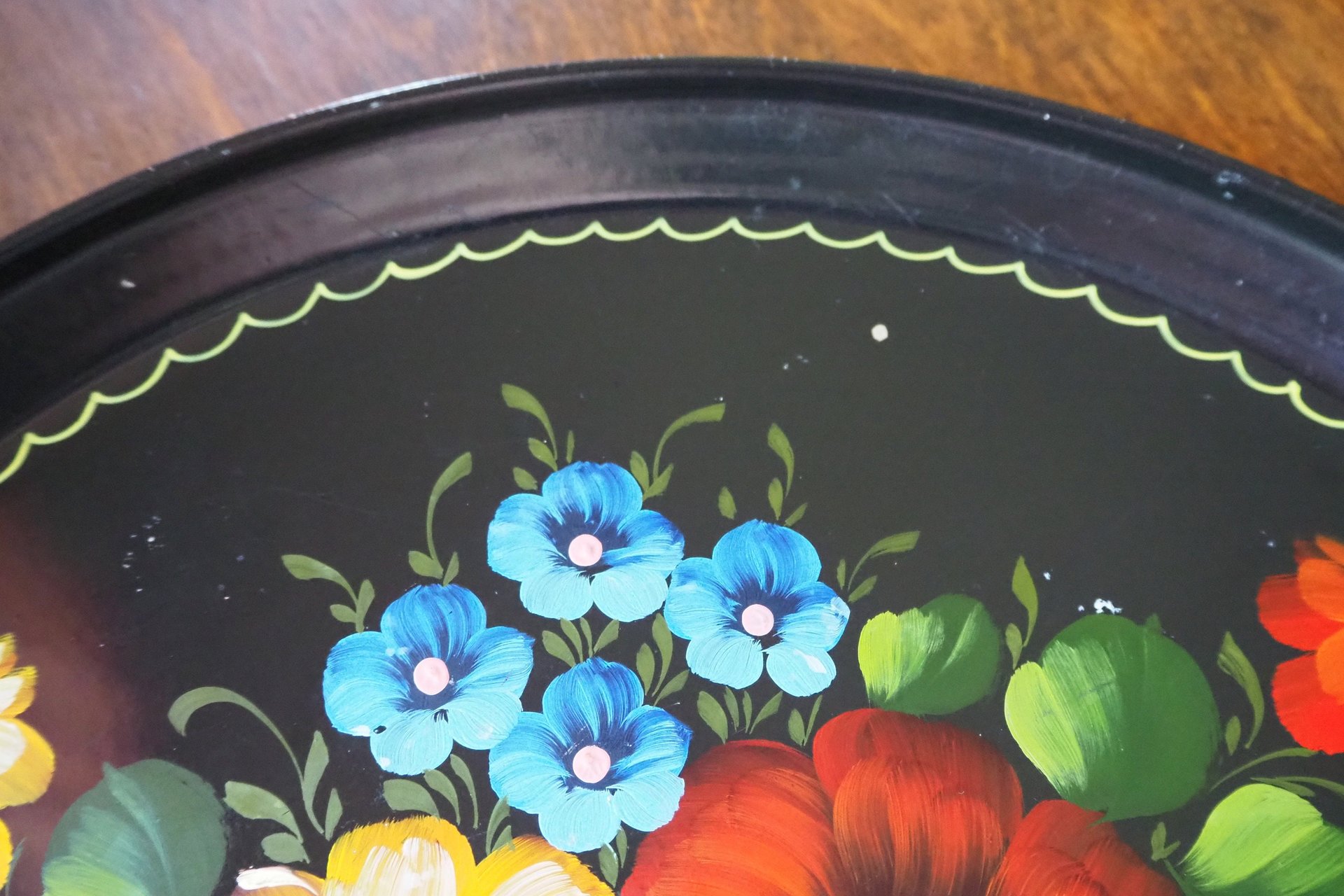 Vintage floral metal tray | Large handpainted floral tray | Vintage Russian floral tray | Vintage Zhostovo tray