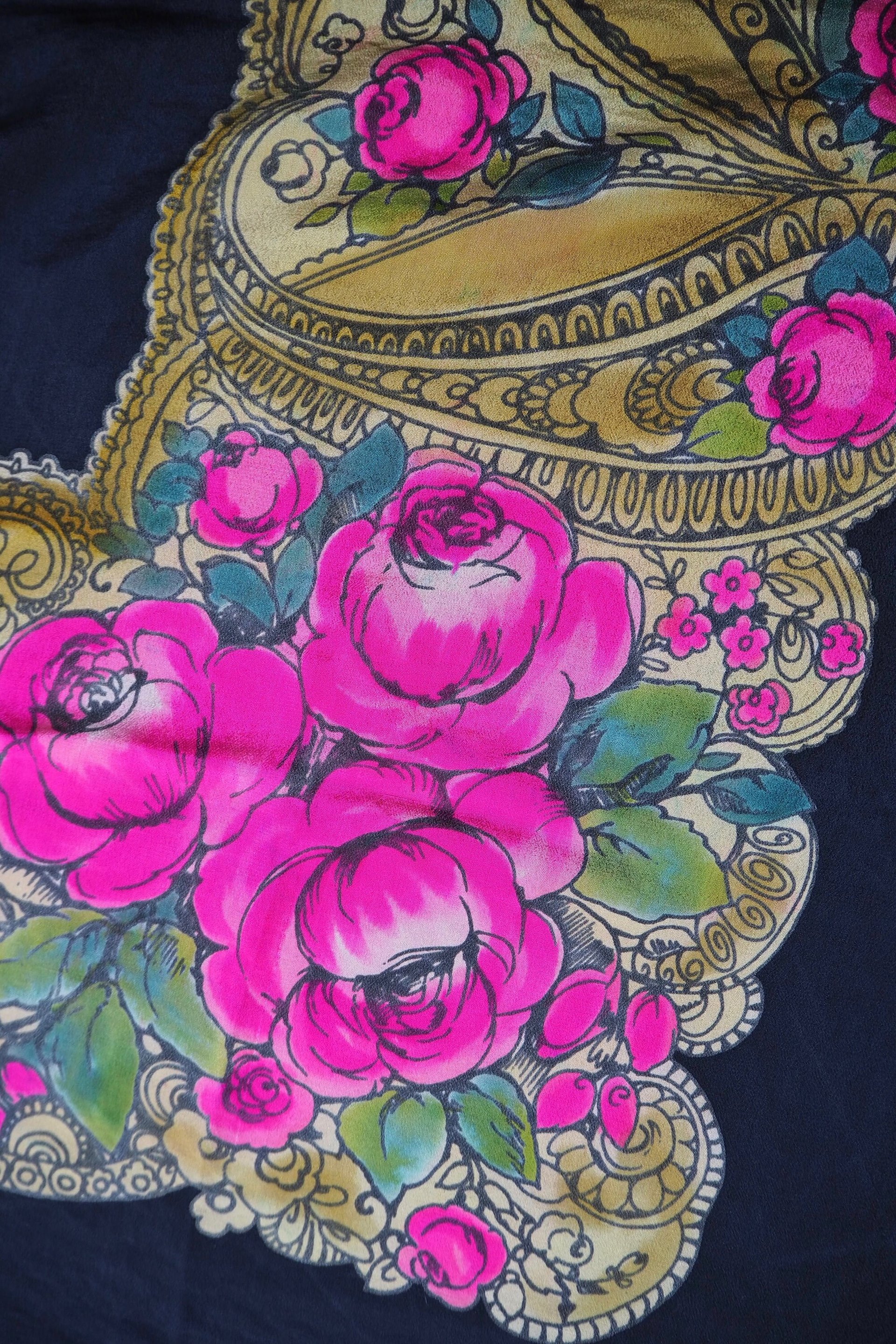 Vintage silk scarf | Silk scarf with roses | Large vintage silk scarf