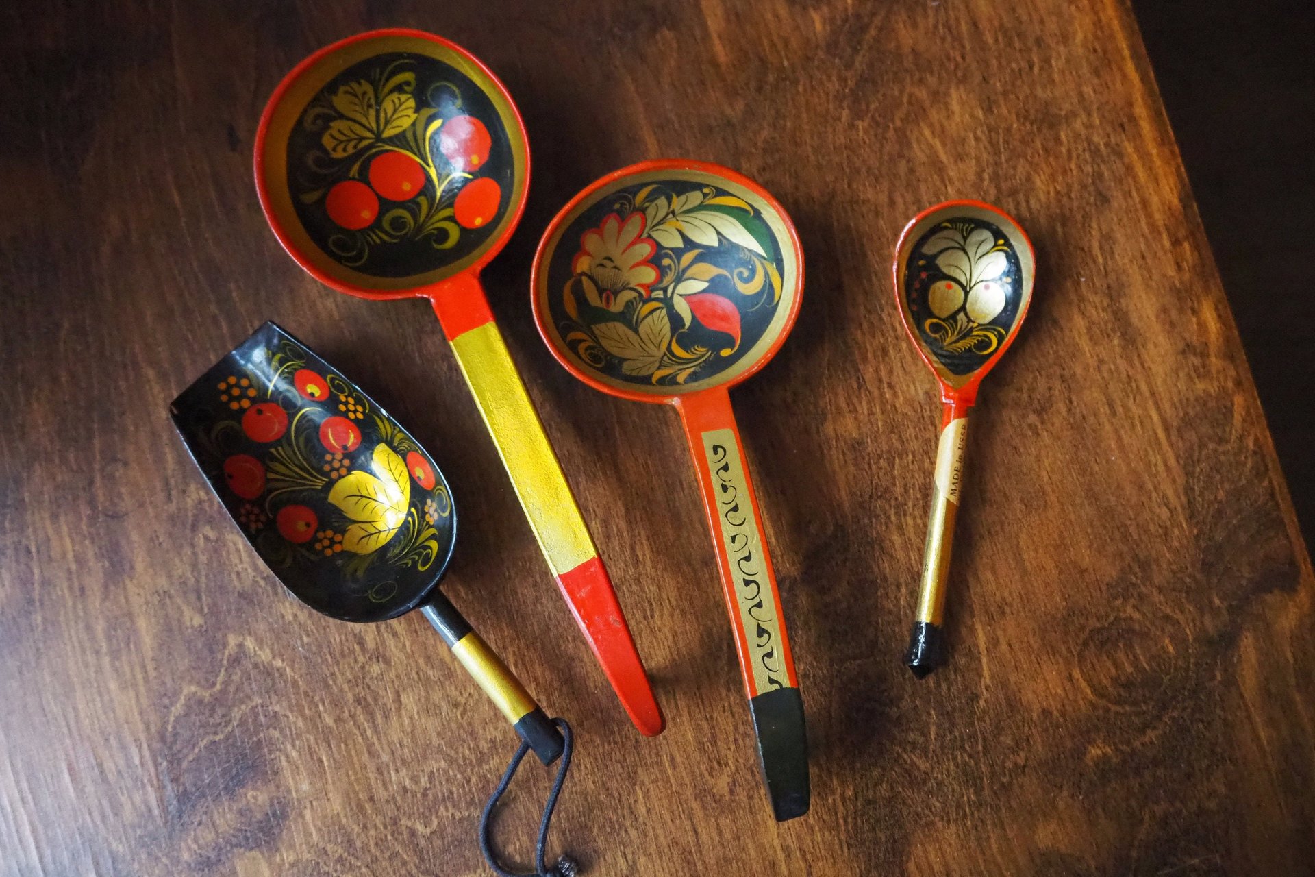 Vintage Khokhloma scoops | Vintage handpainted wooden scoops | Russian wooden ladles | Vintage Khokhloma ladles