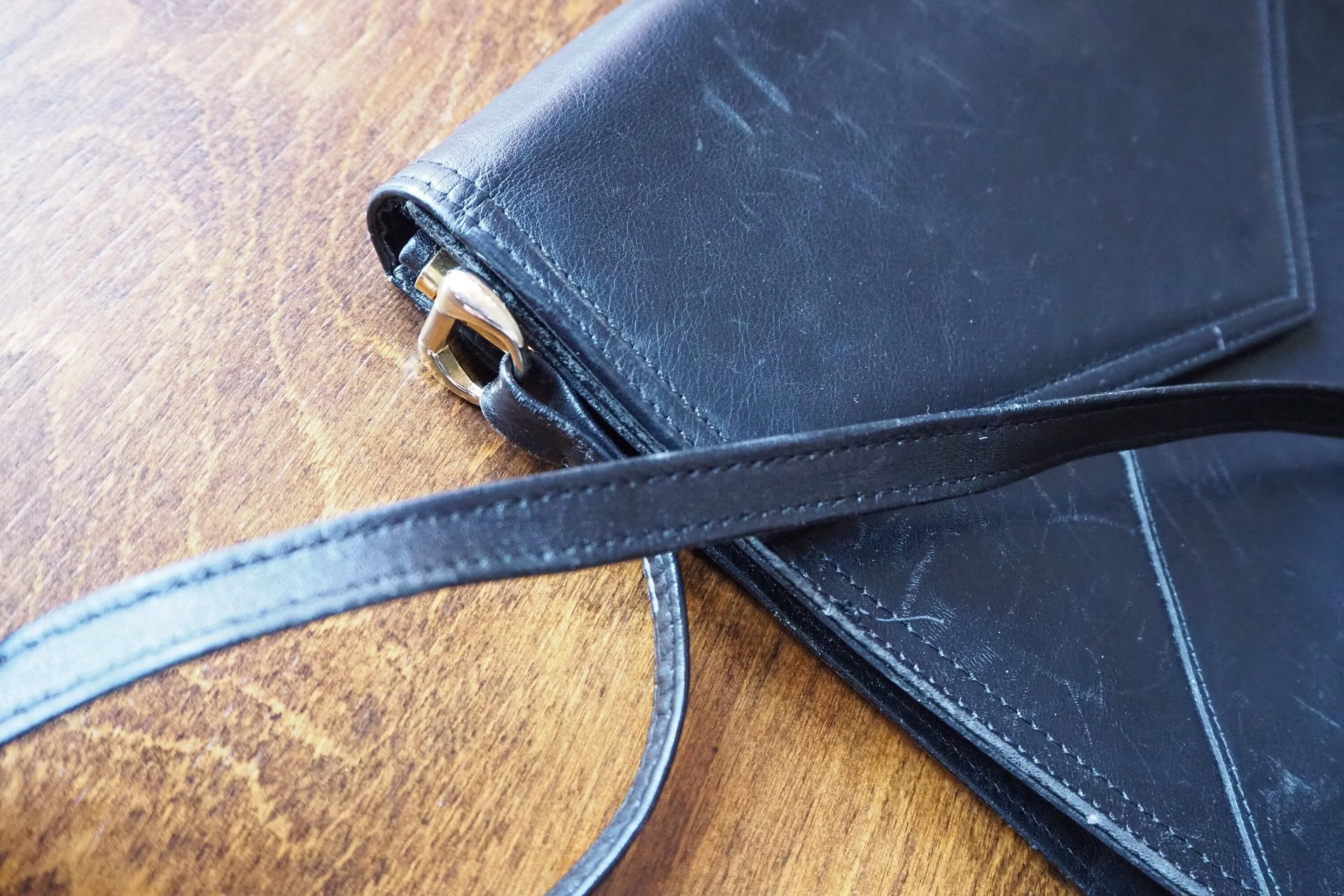 Vintage leather envelope bag | Vintage leather bag | Black envelope bag | Vintage leather crossbody bag