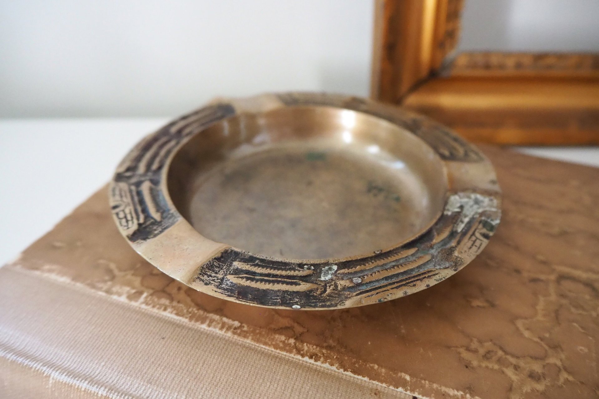 Vintage brass ashtray | Vintage ashtray | Brass ashtray