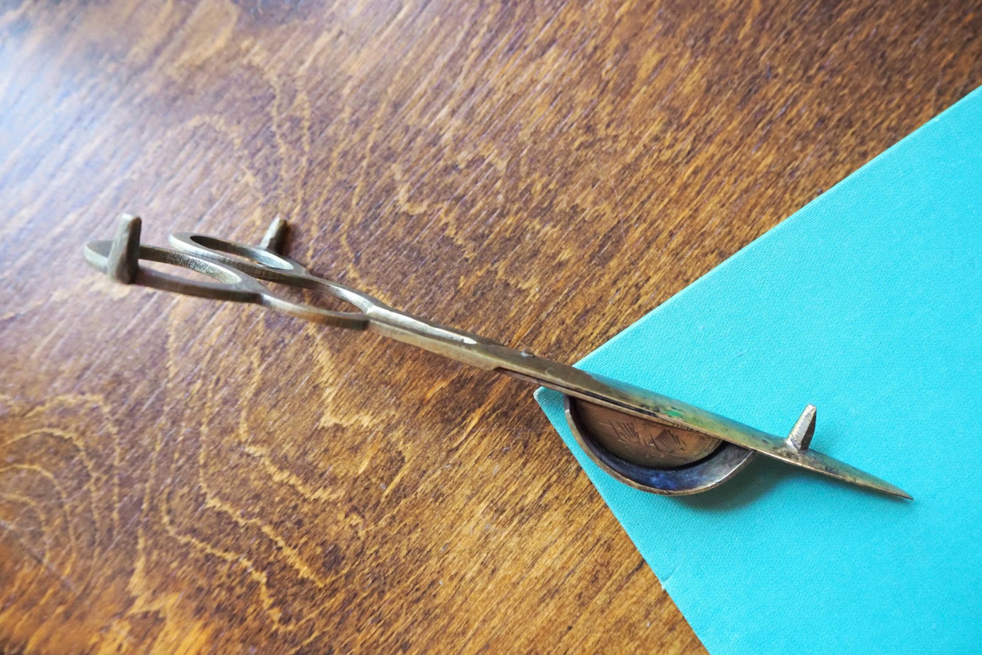 Vintage brass wick cutter | Brass candlewick scissors | Brass candlewick trimmer | Brass wick cutter | Vintage wick cutter