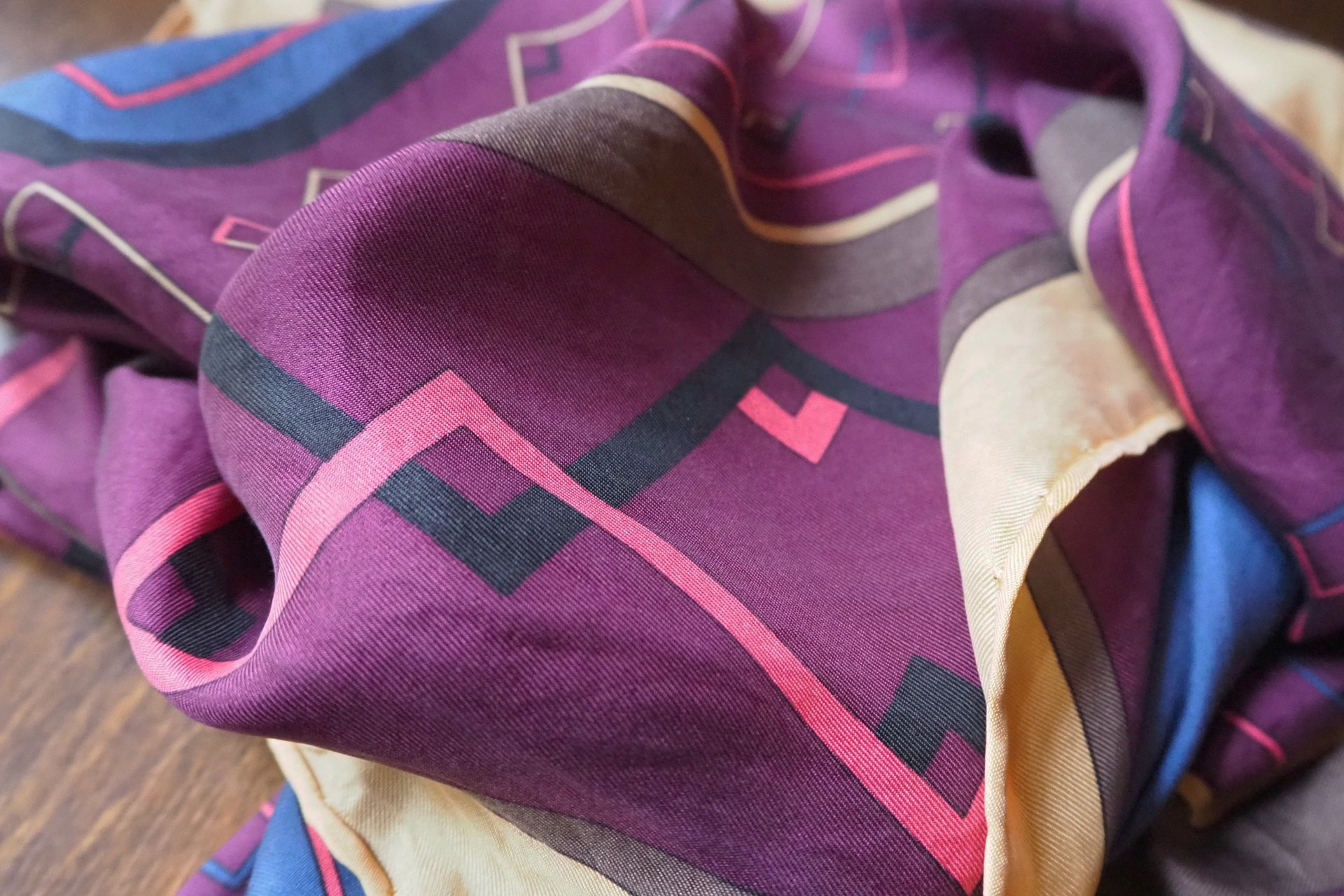 Vintage silk scarf | Vintage Marja Kurki scarf | Marja Kurki silk scarf | Geometric vintage silk scarf