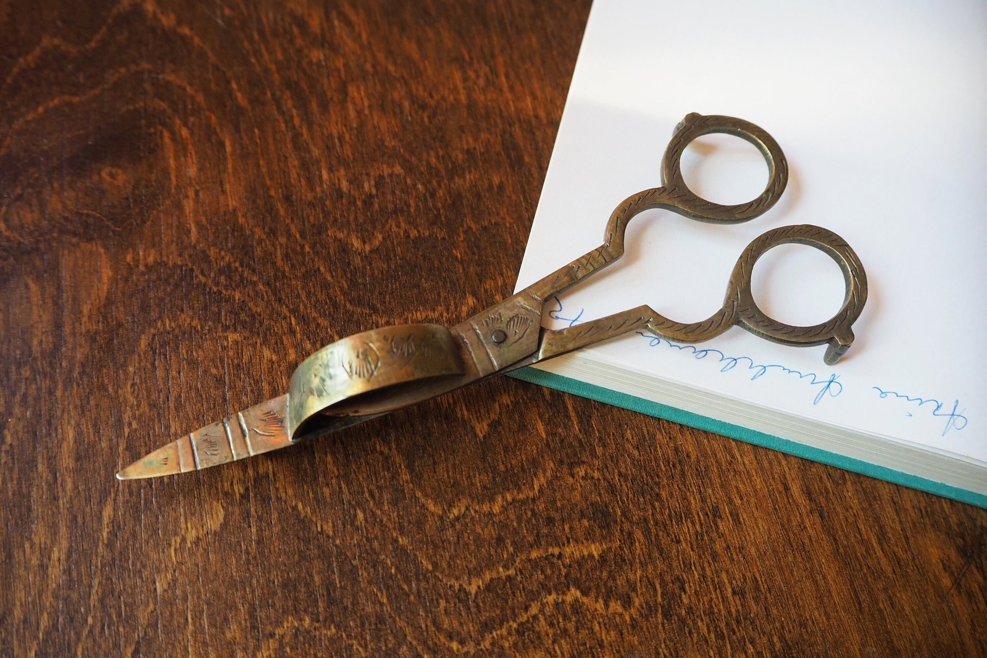 Vintage brass wick cutter | Brass candlewick scissors | Brass candlewick trimmer | Brass wick cutter | Vintage wick cutter