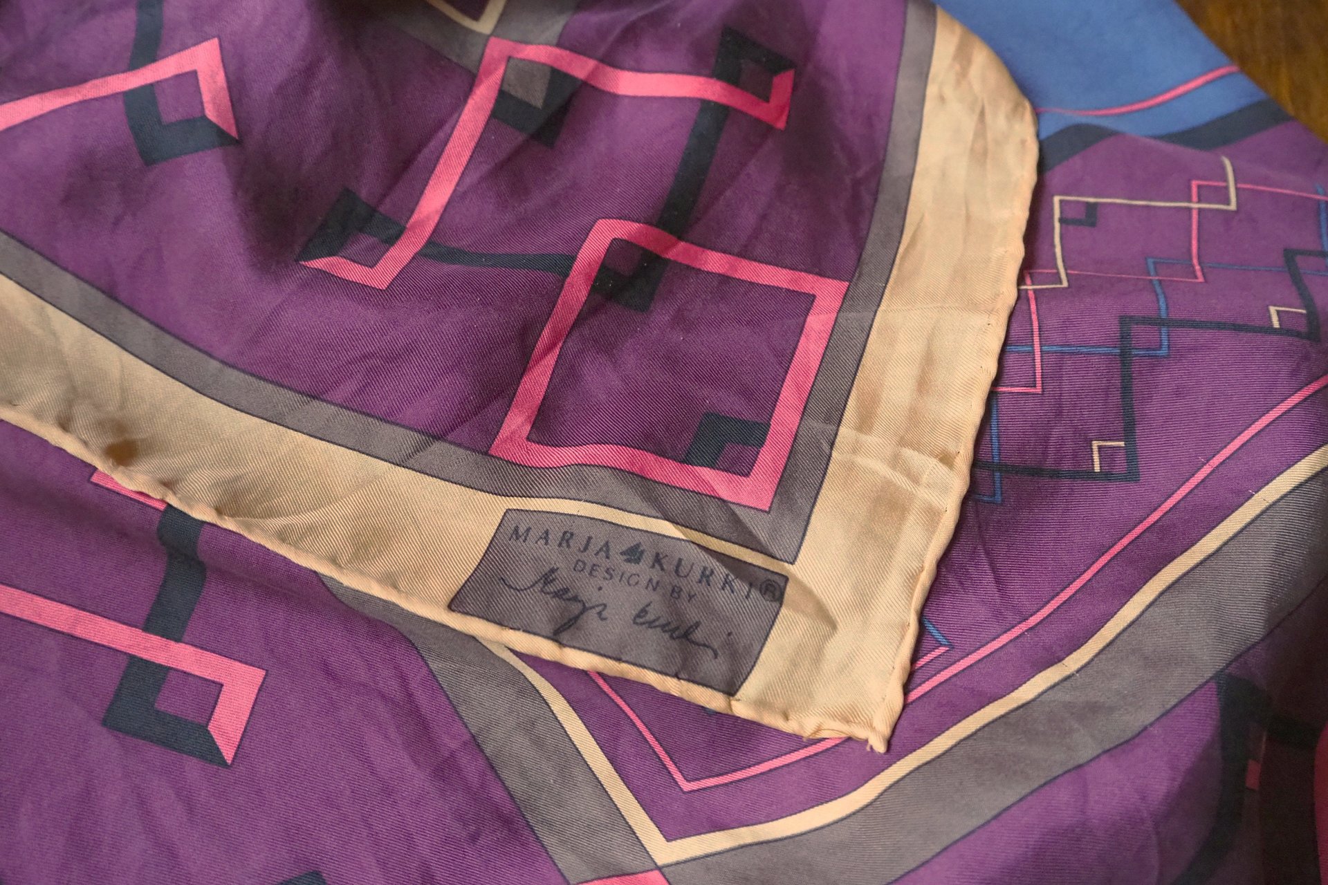 Vintage silk scarf | Vintage Marja Kurki scarf | Marja Kurki silk scarf | Geometric vintage silk scarf